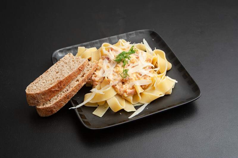 Billede af pasta med parmaskinke