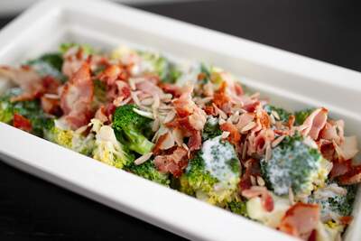 Billede af broccolisalat